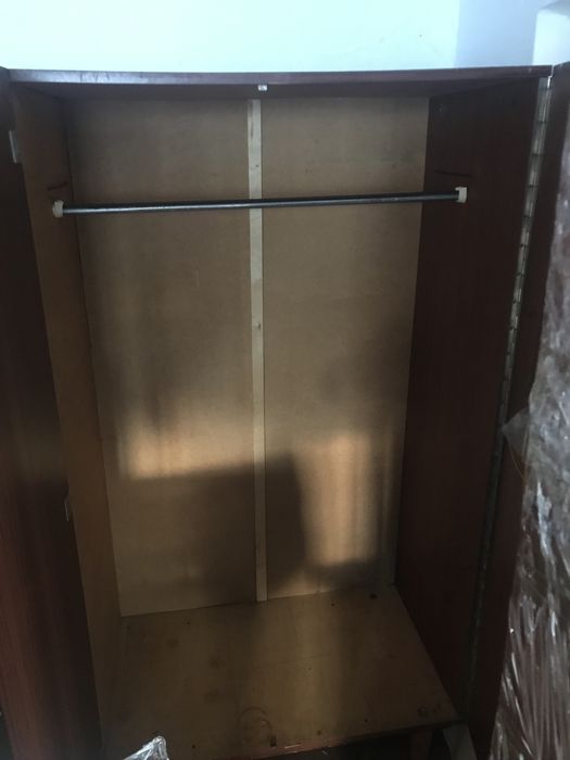 Продам шифоньер 3-хдверный