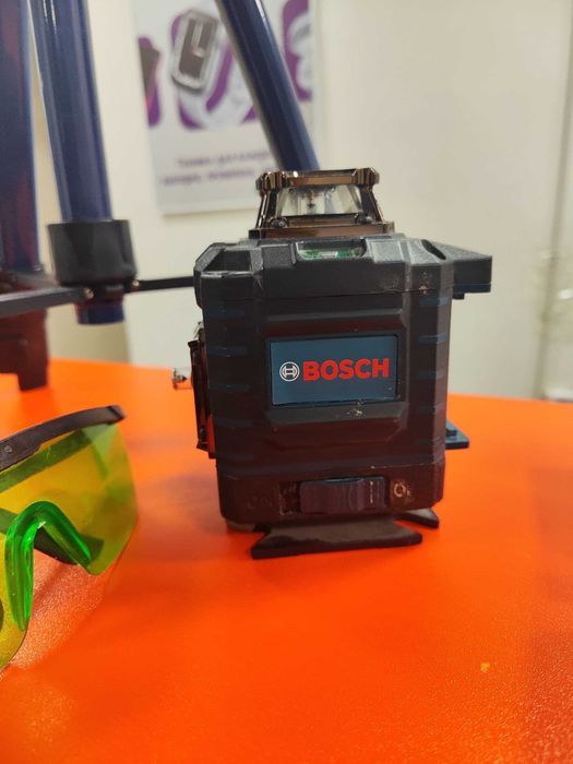 Продаю Лазерный уровень Bosch