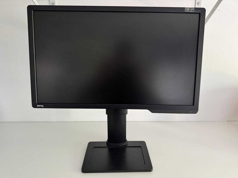 Monitor LED BenQ Professional Gaming XL2411T 24
