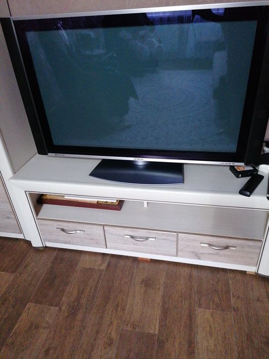 Продам Телевизор Hitachi 42PD9800TA