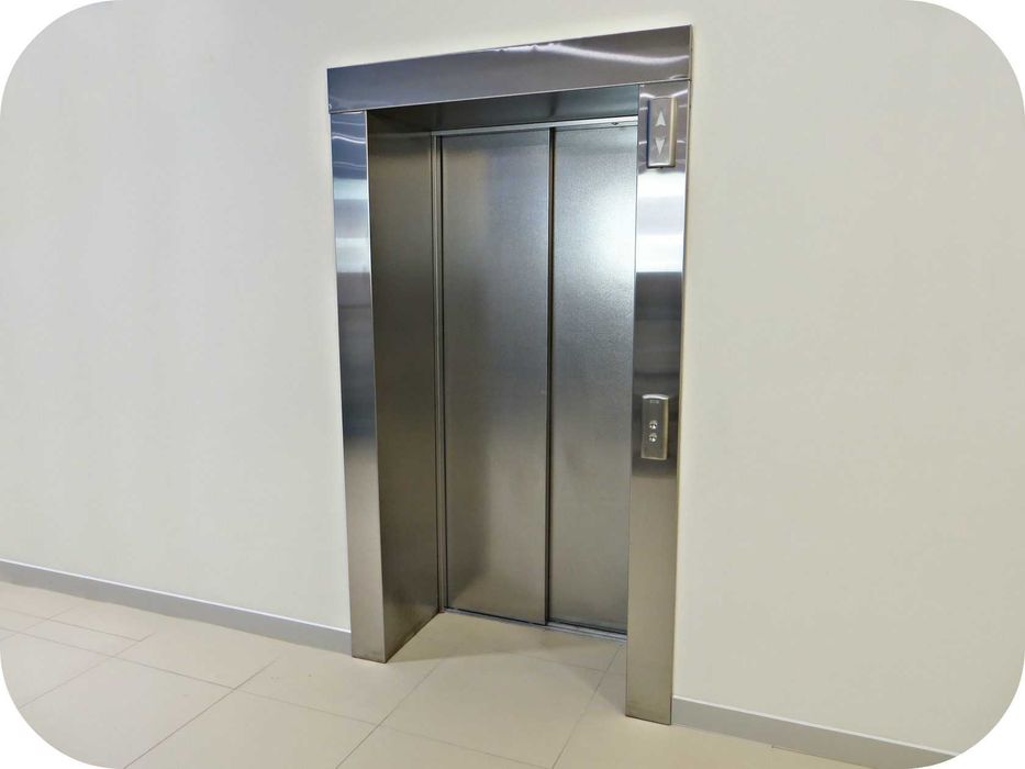 Обрамление для лифтового портала  Obramleniya montaj