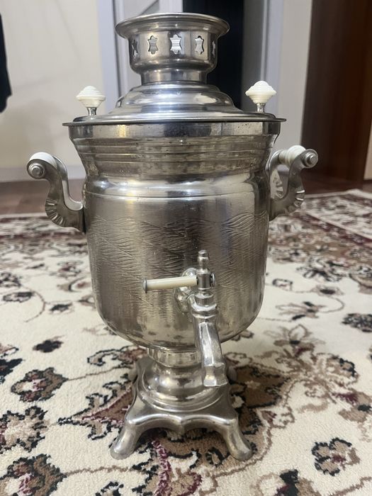 Продам электрический самовар СССР