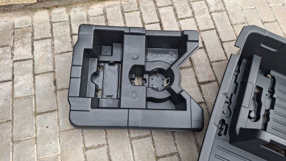 Кора /органайзер  багажник  за коша на  резервна гума и инструменти