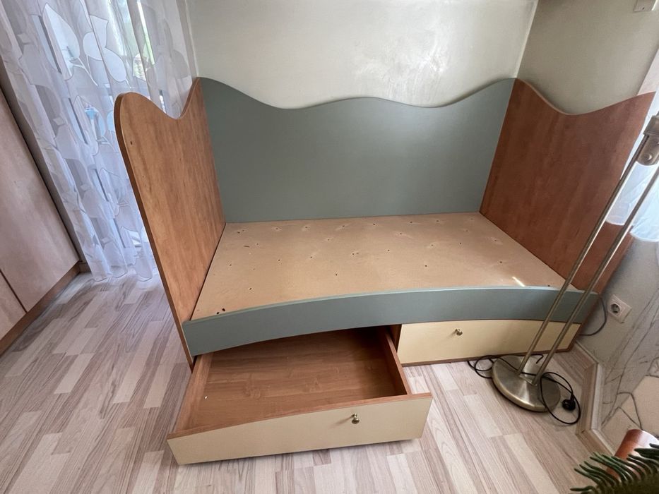 Детско легло