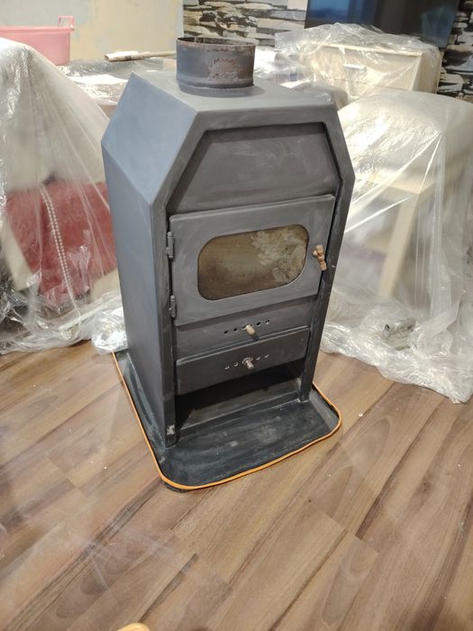 Печка/камина на дърва