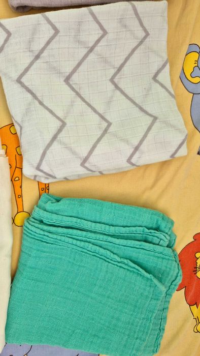 Лот Пелени бебешки памучни Лот Муселинови пелени