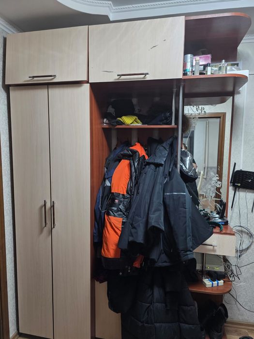 Мебель.двери.прихожка.унитаз