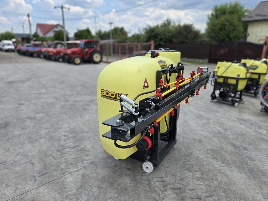 Masina de erbicidat 800l brate 12m