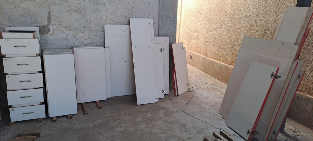 Полка, шкафы для аптеки