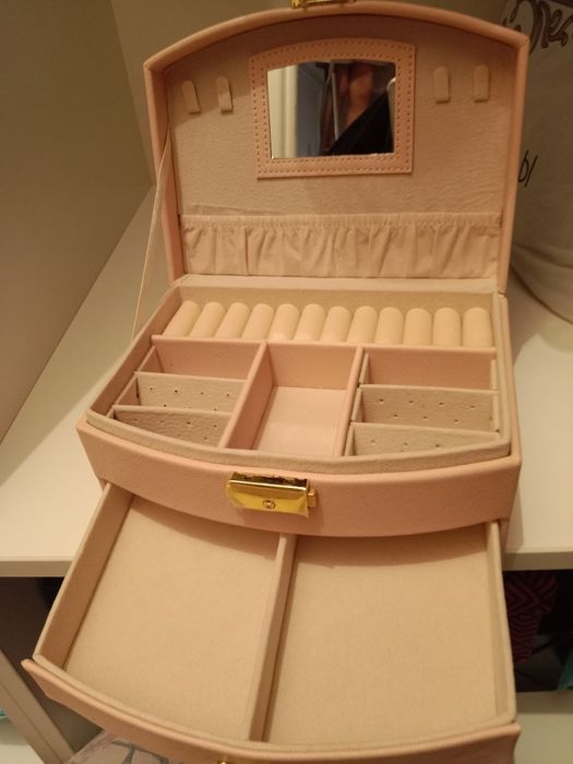 Продается шкатулка для золота