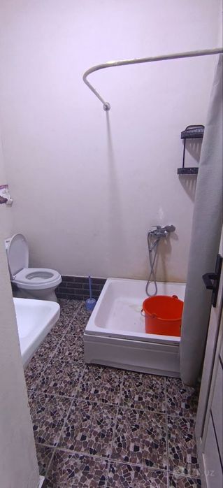 2 xonali uy ijaraga beriladi VAI chorraxasi