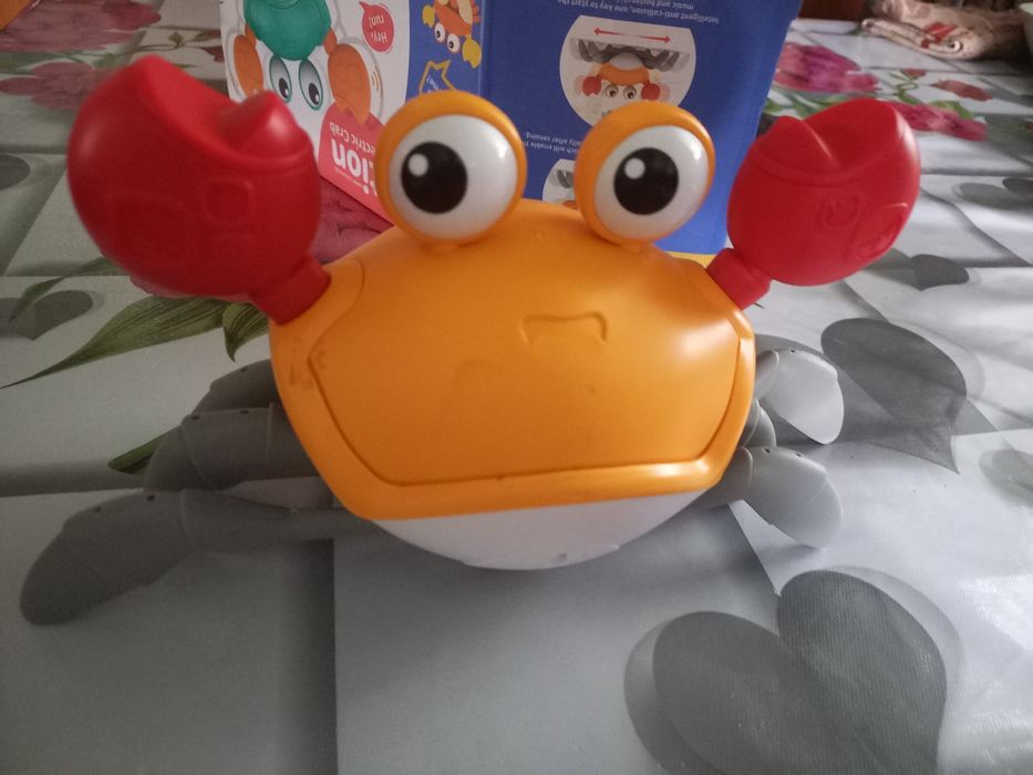 Продам игрушку крабик