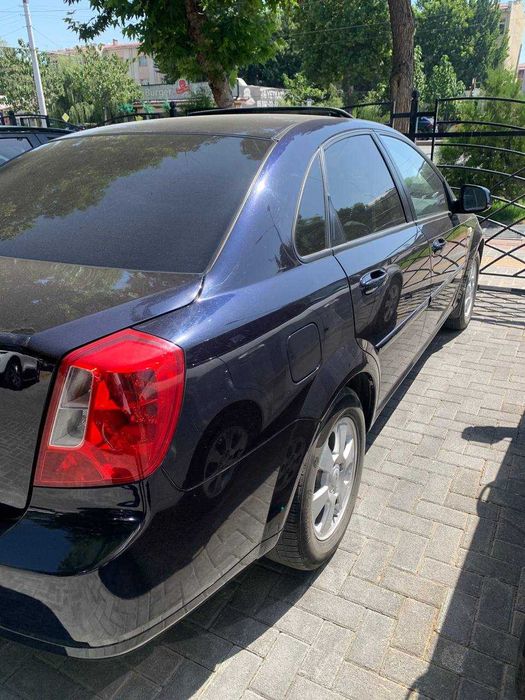 Chevrolet Gentra 2023 | 77 000 км | 12 000 $