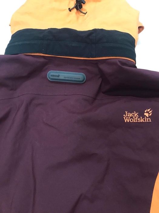 Дамско яке ветровка Jack Wolfskin