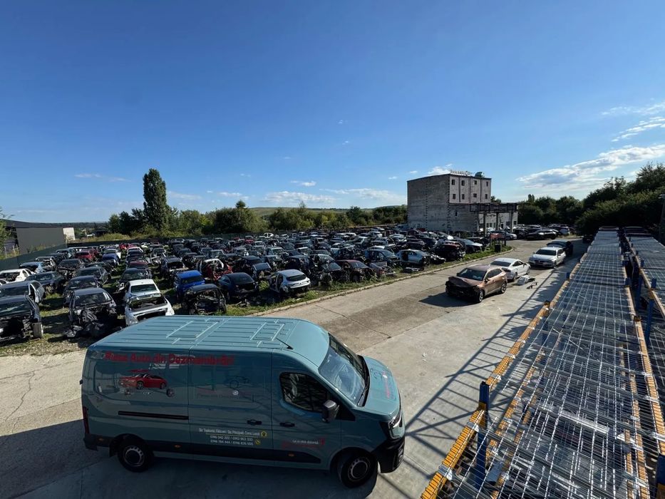 Dezmembrez / Dezmembrari / Piese / Accesorii BMW F30/F31