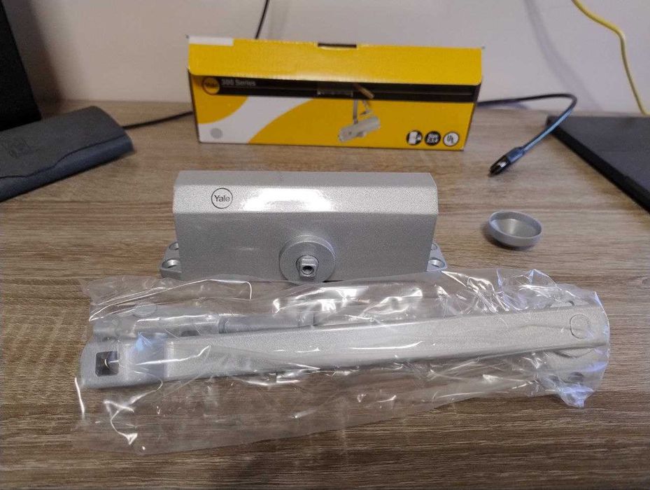 Автомат за врати YALE Y300