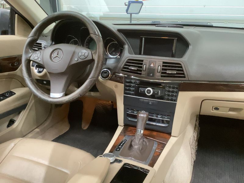 Mercedes-Benz E-Klasse E 220 CDI BlueEfficiency Elegance 2011