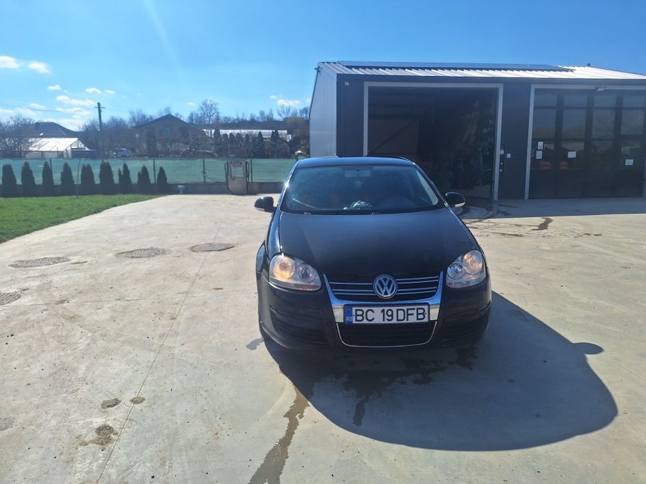 Vând Volkswagen jetta  2006
