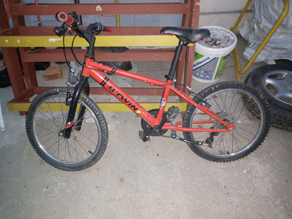 Vând biciclete folosite pentru copii și adulți