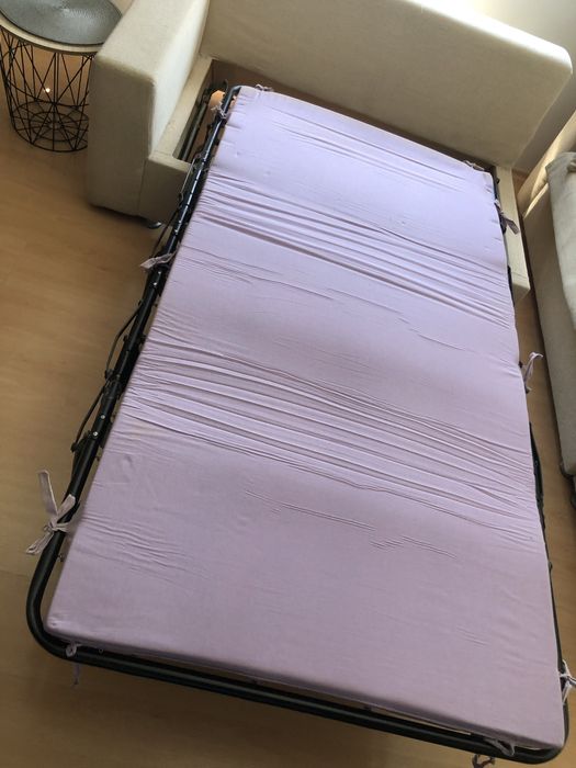 Два двойни дивана с голяма табуретка