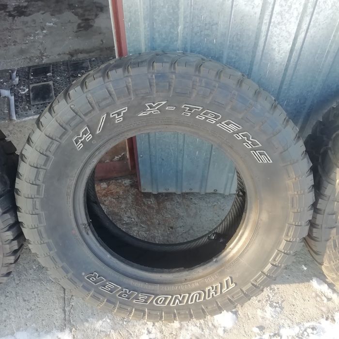 Продам  шины 265/70. R17