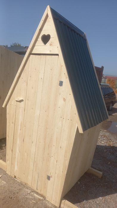 Уличный   туалет