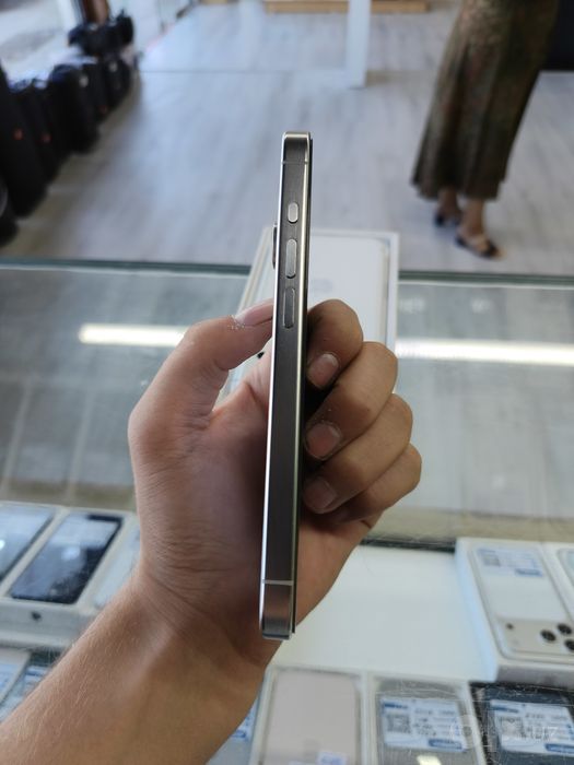 iPhone 15pro esim
