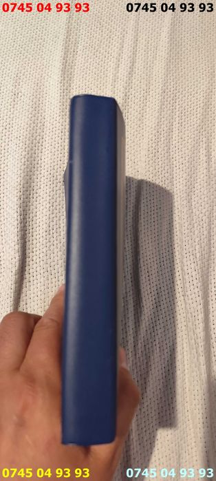 carte carti BIBLIA albastra 2012 impecabila