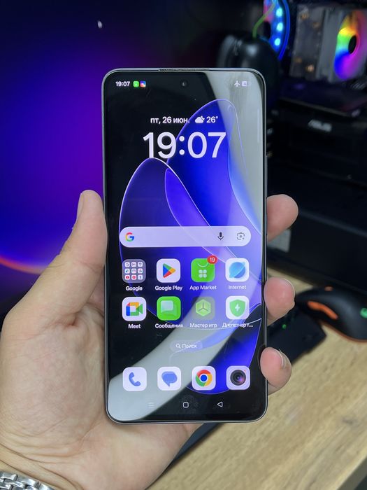 Телефон Oppo Reno 13F