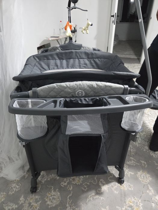 Продаётся складная кровать манеж