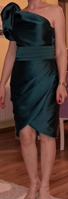 Rochie eleganta midi