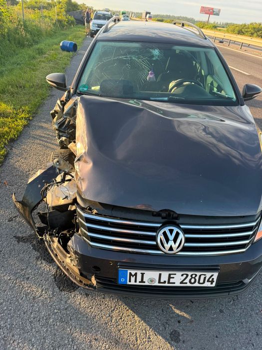 VOLKSWAGEN Passat 2011 — imagine 3