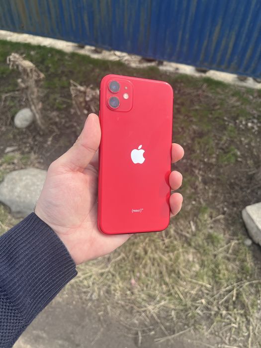 Продам телефон айфон 11 128Gb