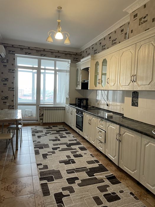 Сдам  две 4к кв посуточно ЖК “Арай”