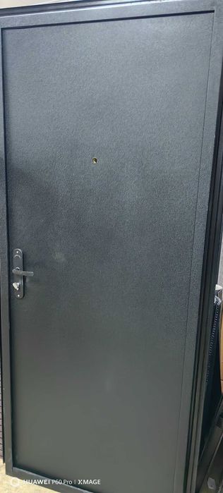Дверь металлическая. Новая.