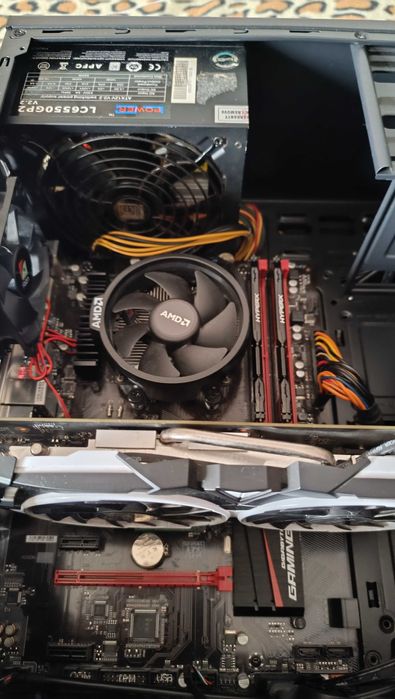 компютър за игри - Ryzen 5 2600 - GTX 1060 6GB - 16GB рам- 512 m.2 SSD