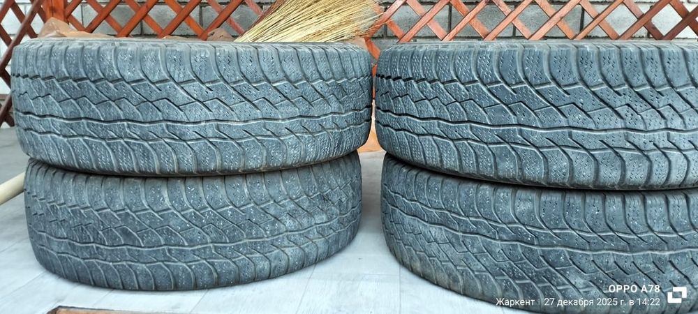 Зимние шины б/у.