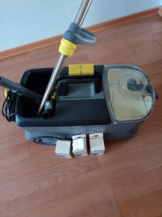 Продам пылесос моющий