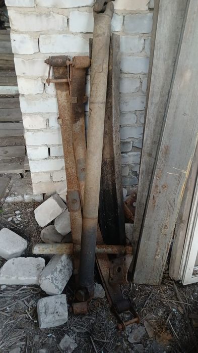 Запчасти от Волги 31105