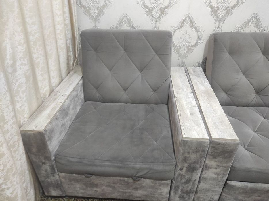Divan sotiladi Продаётся Диван