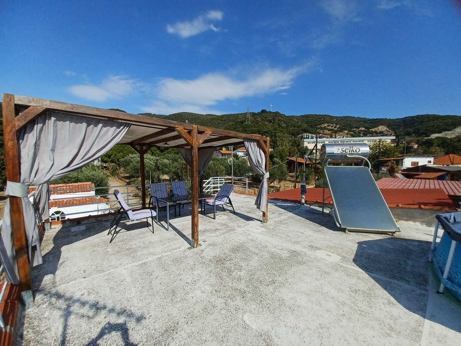 Продава къща с 3 апартамента 105м2 с гледка море в Аспровалта, Гърция