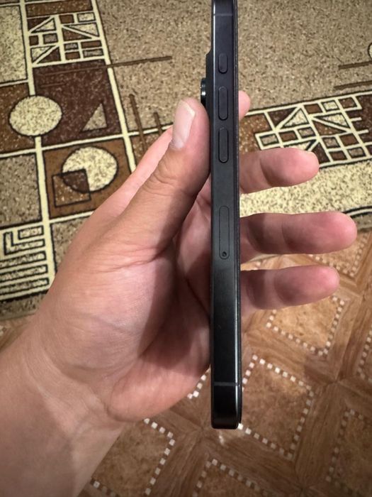 Продам iPhone 16 pro