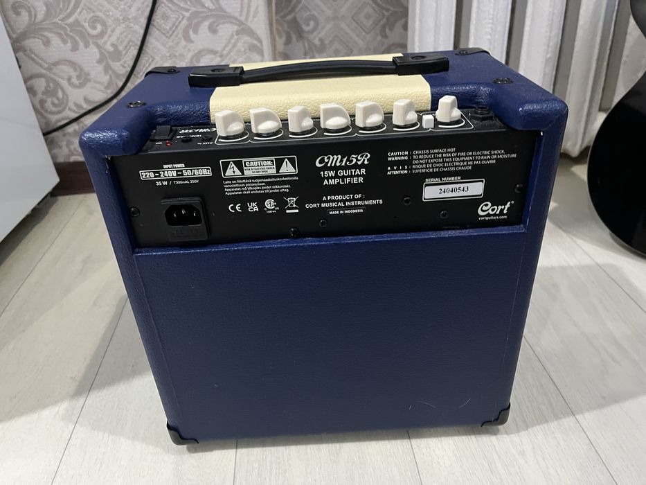 Электрогитара donner lp 124 black, комбоуселитель cort cm15r