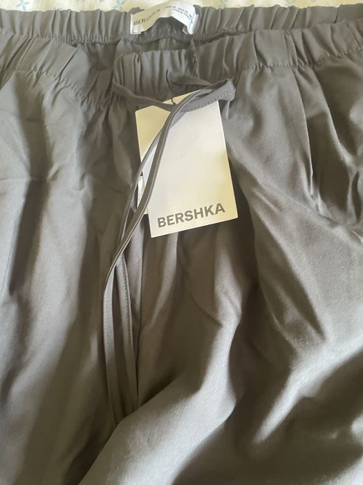 Широки дамски панталони