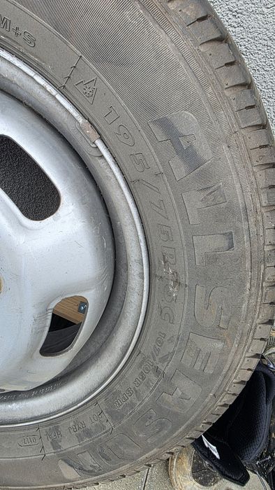 2 Roți complecte iveco daily dublu jante aproape noi folosite puțin