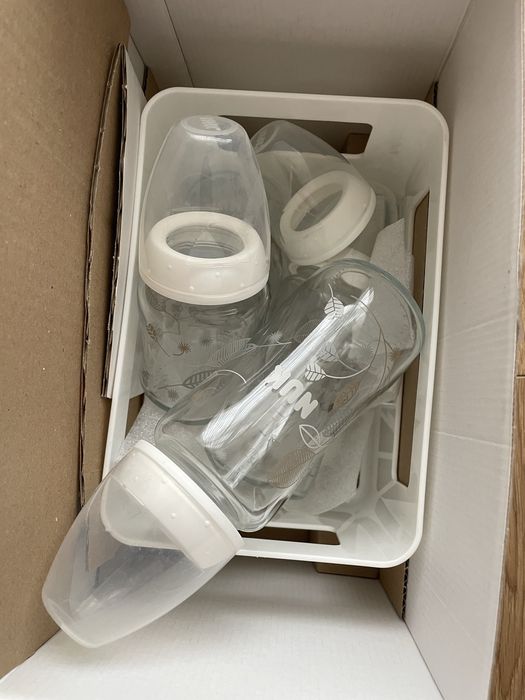 Комплект 4 стъклени бутилки за адаптирано мляко NUK