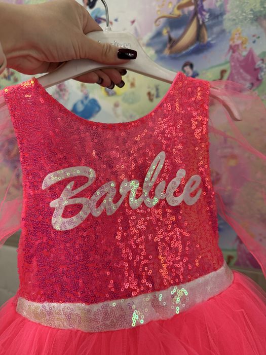 Продам платья нарядные на 4-6 лет