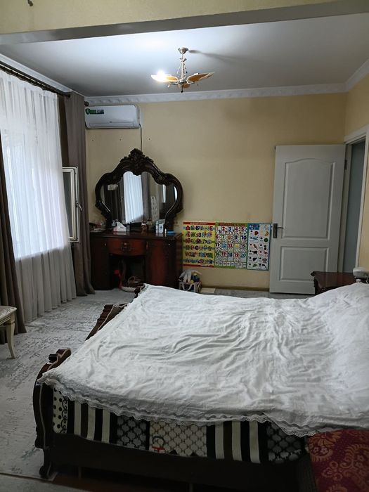 Банковский дом 4 комнатная квартира на Чиланзар Ц квартал  TL