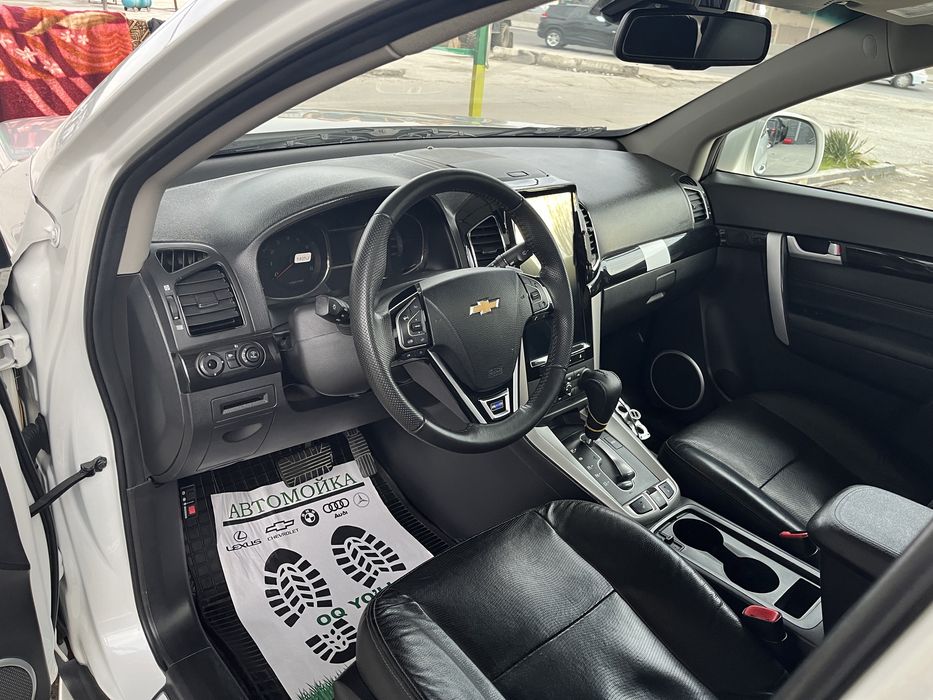 Продаётся машына captiva 4