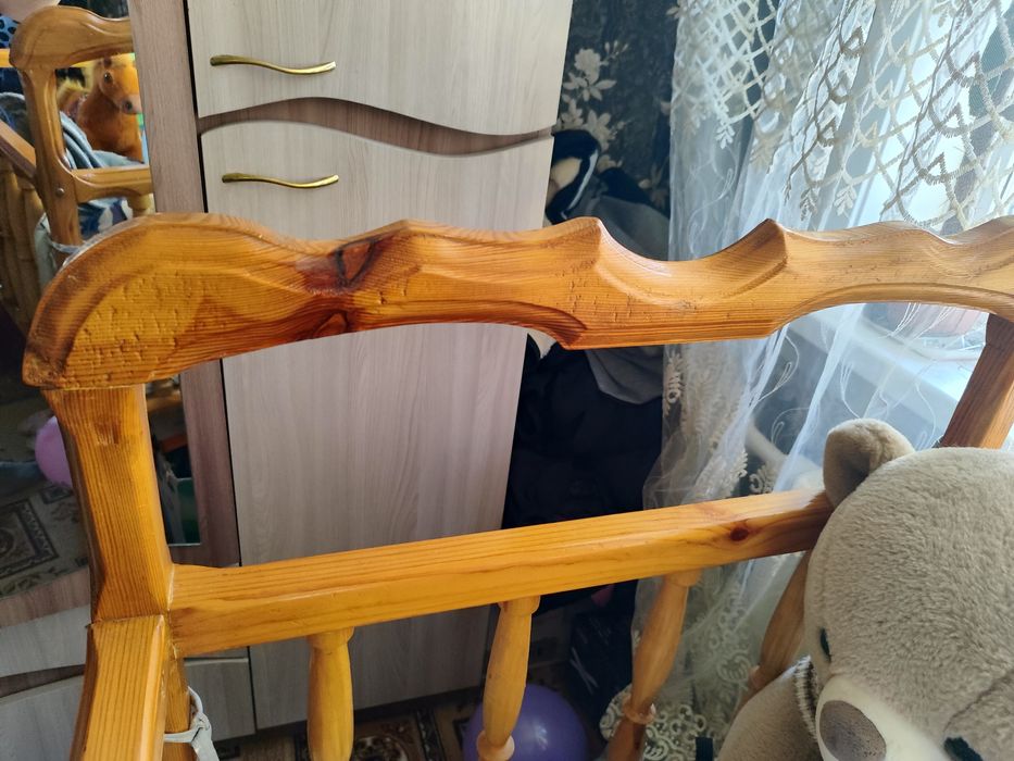 Детская деревянная кроватка